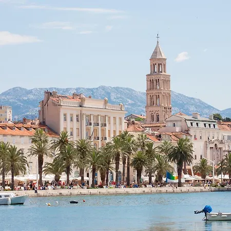 Apartment Jere Near Sea *