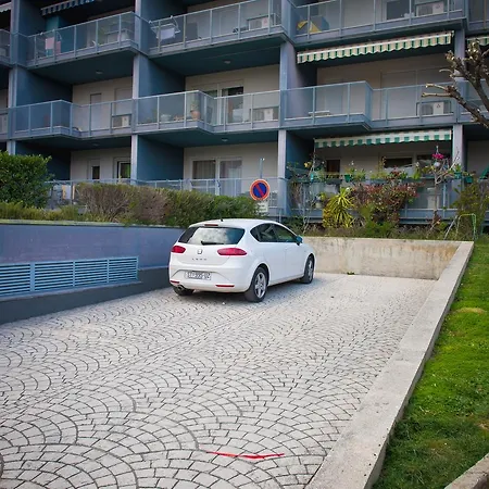 Jere Near Sea * Split