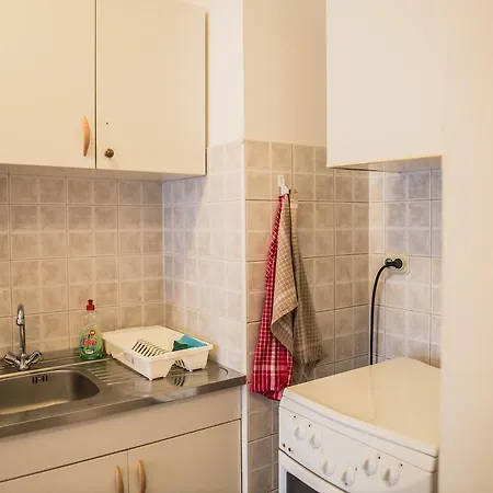 Jere Near Sea Apartman *
